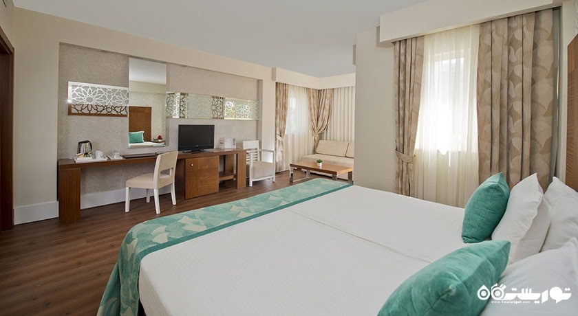 تخت بزرگ اتاق استاندارد